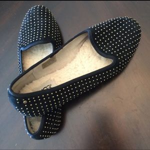 Women UGG Flat Size 9.5